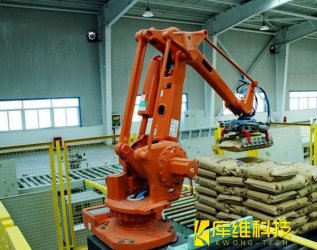 <b>工業(yè)機器人-搬運機器人選購時考量的幾個方面因素</b>